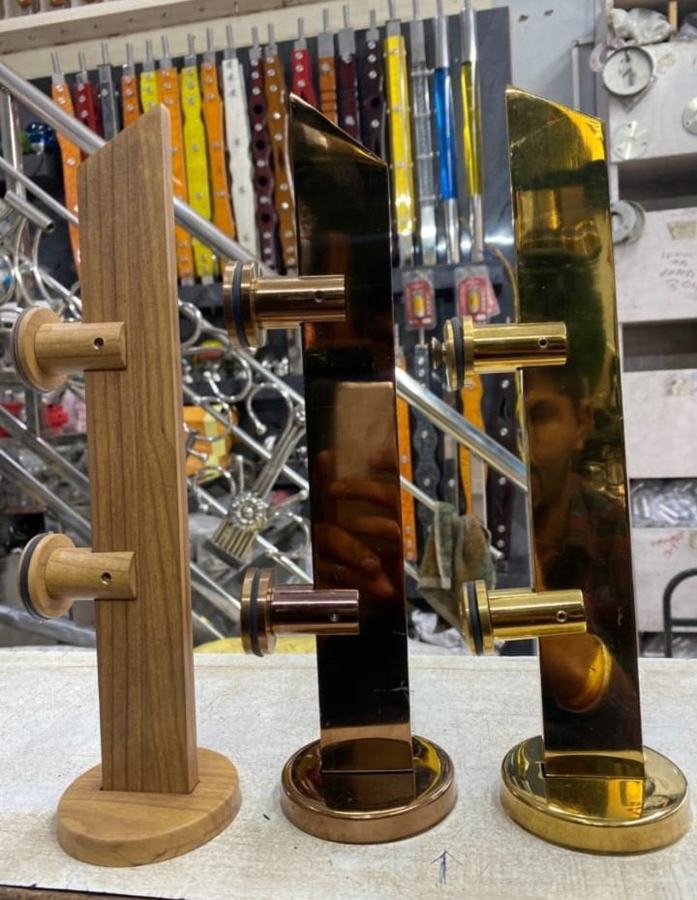 How to Measure for a Glass Railing (Without Costly Mistakes)